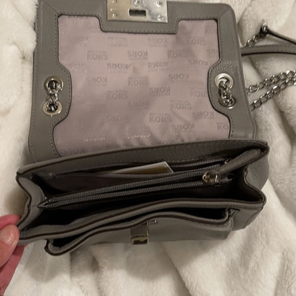 Michael Kors purse - Picture 6 of 10